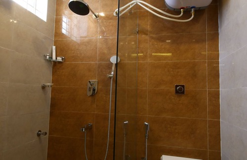 Krishnarajapura Hotel | Royal Stay