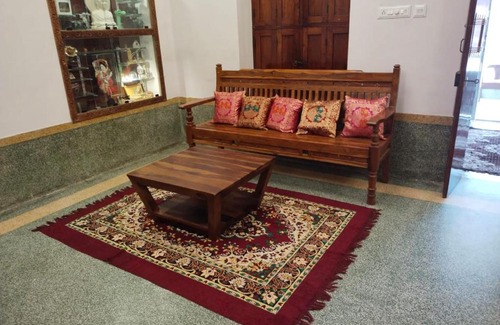 Madurai Bed & Breakfast | ROYAL STAY VINTAGE