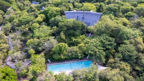 Embonisweni Cabin | Royal Thonga Safari Lodge