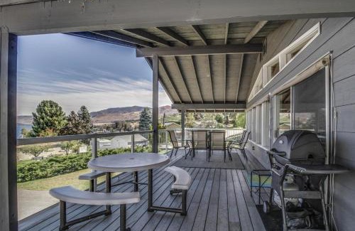 Chelan House | Royal View on Lakeshore
