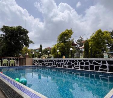 Kune N.m. House | Royal Villa 1 - Big Pvt Swimming Pool - 2BHK Villa - Lonavala