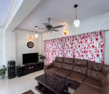 Kune N.m. Villa | Royal Villa 2 - Big Pvt Swimming Pool - 3BHK Villa - Lonavala