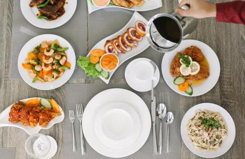 Tagum Bed & Breakfast | Royale House Hotel Davao powered by Cocotel