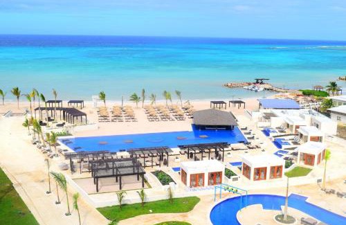 Falmouth Resort | Royalton Blue Waters Montego Bay, An Autograph Collection All-Inclusive Resort