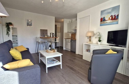 Pontaillac Apartment | Royan - A TRULY CHARMING GEM for this APARTMENT with a soothing ambiance - WIFI