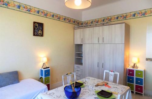 Pontaillac Apartment | Royan PONTAILLAC - STUDIO PLEINE VUE MER - Ideal PETIT BUDGET