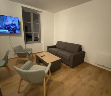 Royat Apartment | Royat : Superbe appartement en face des Thermes