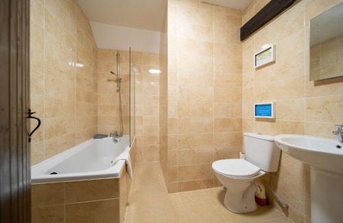 West Down House | Royd Cottage at Lower Aylescott