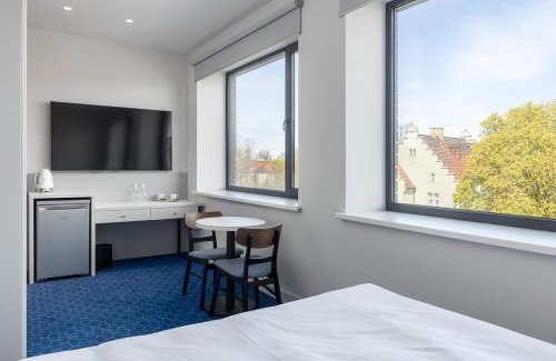 Liepaja Hotel | Roze Kurmajas Hotel