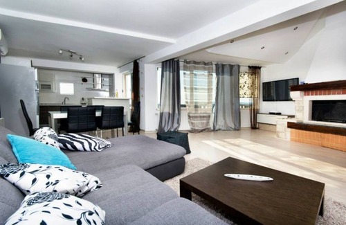 Drasnice Apartment | Rozy's A8+2 Apartment Sea View