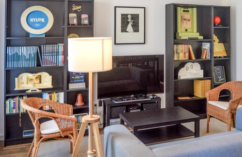 Bergerac Apartment | RP1 Vintage apartment in the heart of the city