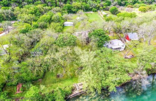 New Braunfels House | RR 9084BC Bluebonnet Cabin