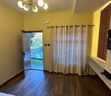 Ooty Hotel | RR Forest View