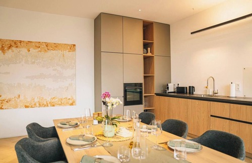 Magdeburg Apartment | RR | The Penthouse | Luxe 105 m² | Central | WIFI