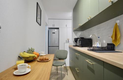 Sector 3 Apartment | RSA Quiet Spot