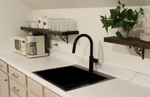 Wellsboro Apartment | Rt 6 Guest SuitennCharming 2 bedroom apartment near Wellsboro