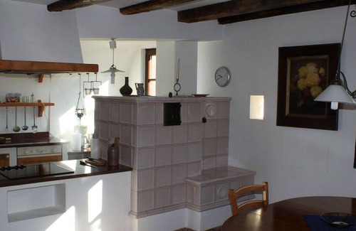 Ammerschwihr House | RtB-Facing south, foot of the Vosges, heart of the vineyards, comfortable, quiet