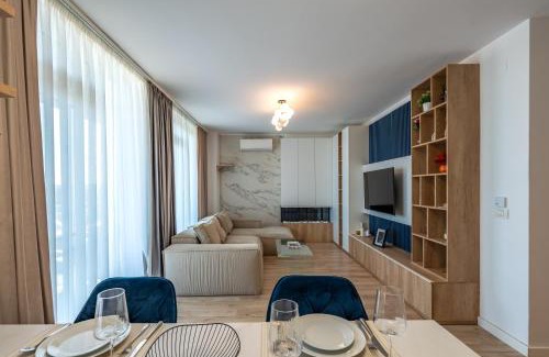 Timisoara Apartment | RTO Central Apartment - Private Parking - Panoramic Terrace