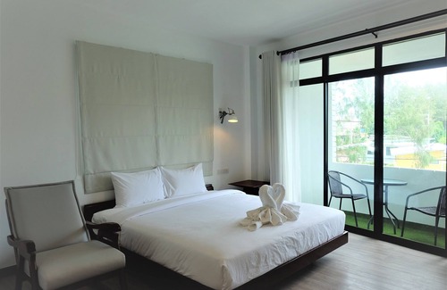 Pak Nam Pran Hotel | Rublom & Chomview Huahin Pranburi