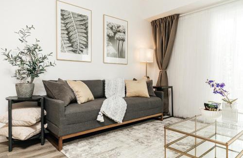 Westwood Apartment | Ruby 2-Bedroom Apartment