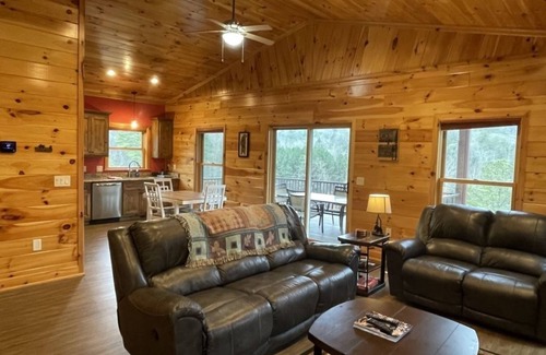 Tellico Plains Cabin | Ruby Bear - 2 Bedrooms, 1 Baths, Sleeps 4 by RedAwning