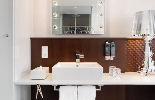 Geneva Old Town Hotel | Ruby Claire Hotel Geneva