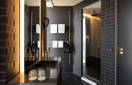 Amsterdam East Hotel | Ruby Emma Hotel Amsterdam