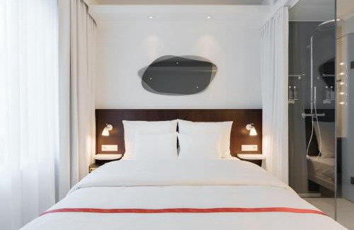 Rathaus Hotel | Ruby Hanna Hotel Stuttgart