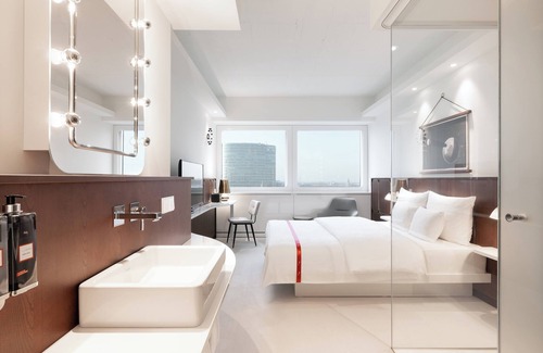 Dusseldorf Old Town Hotel | Ruby Luna Hotel Düsseldorf