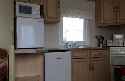 Skegness House | Ruby Red Luxury Home from Home 8 berth Caravan - Ingoldale Park, Ingoldmells.