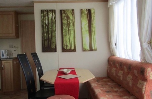 Skegness House | Ruby Red Luxury Home from Home 8 berth Caravan - Ingoldale Park, Ingoldmells.