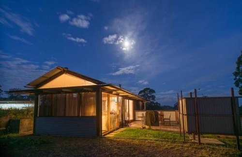 Minimbah Cottage | Rudders River View Cottage