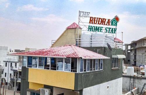 Rajpipla House | Rudra Premium 1 BHK Fully AC