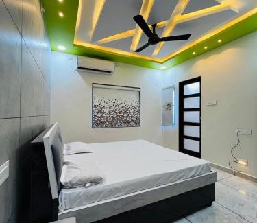 Rajpipla House | Rudraksh Homestay
