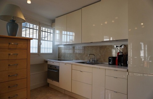 Chaussee-d'Antin Apartment | Rue de la Chaussée d'Antin - Paris 9 - 209009