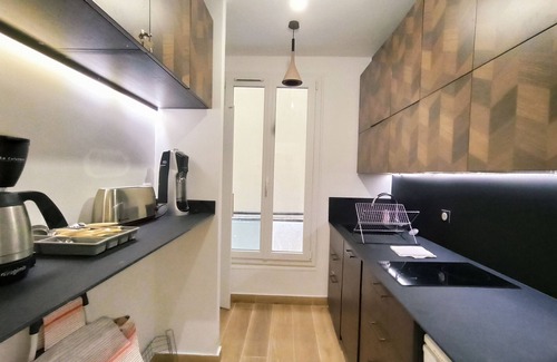 Faubourg-du-Roule Apartment | Rue du Faubourg Saint Honoré #1 - Paris 8 - 217032