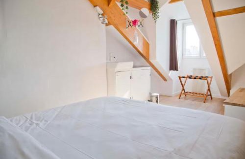 5th Arrondissement Apartment | Rue Mouffetard