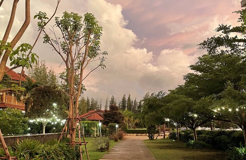 Tha Khoei Hotel | Ruen Sam Ran Resort