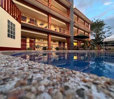 Moalboal Hotel | Rufana Suites
