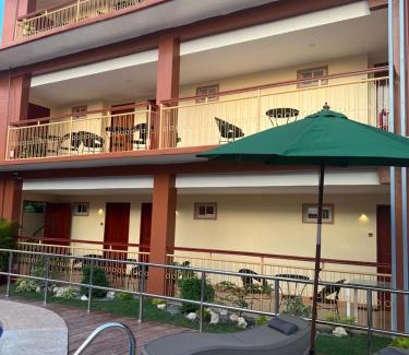 Moalboal Hotel | Rufana Suites