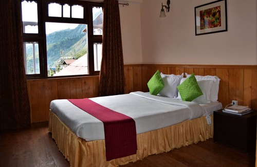 Mangan Hotel | Rufina Norling Zimkhang