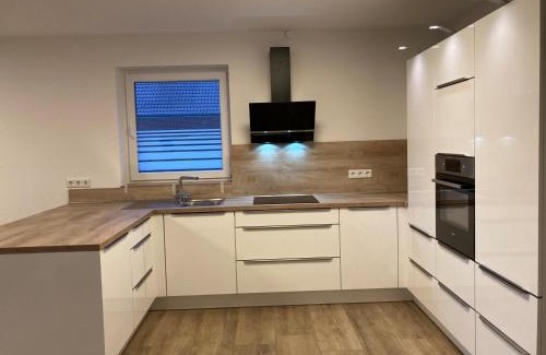 Oeding Apartment | Ruhig gelegene EG-Neubauwohnung mit Garten, Terrasse, Insektenschutz, Einbauküche für max 7 Personen