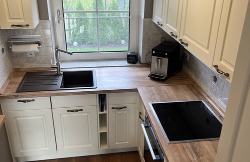 Dornum House | Ruhig Gelegenes Ferienhaus mit Kamin
