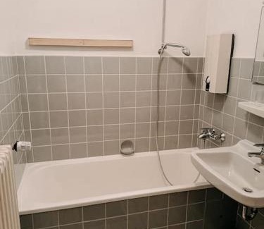 Frohnhausen Apartment | Ruhig wohnen zwischen Essen und Mülheim - BÖEG