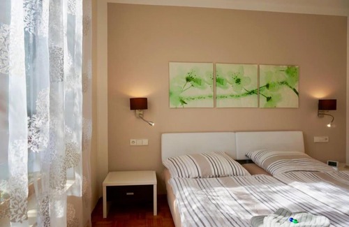 Wanne Apartment | Ruhige 2-Zimmer Wohnung m.Terrasse,Nähe Uni-Klinik