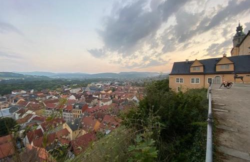 Rudolstadt Apartment | Ruhige Ferienwohnung Lutherstraße