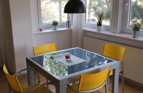Buchholz-Kleefeld Apartment | Ruhige Messewohnung am Park, 10 Minuten zur Messe Hannover bzw Agritechnica