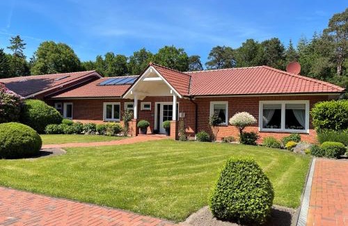 Wiesens House | Ruhiges Landhaus am Wald mit Garten mit Schlafzimmer und Schlafnische