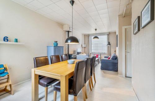 Assebroek Villa | Ruime gezinswoning nabij historisch centrum tot 6p mét terras