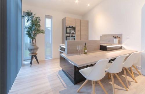 Wemeldinge House | Ruisweg 13 by Interhome